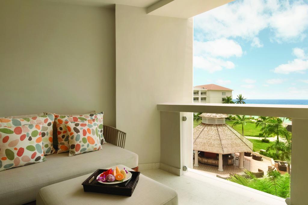 Junior Suite with Ocean View